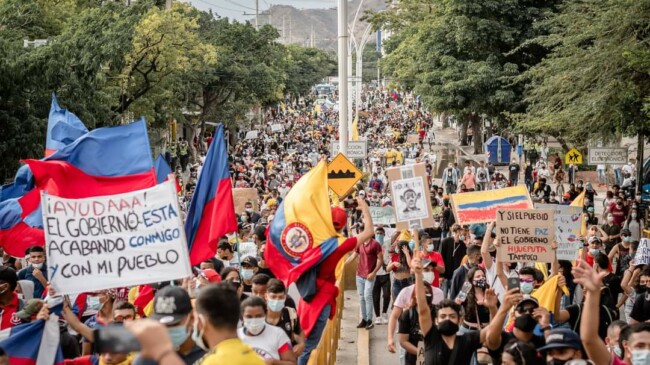 Κολομβία: Η λαϊκή εξέγερση δεν κάμπτεται