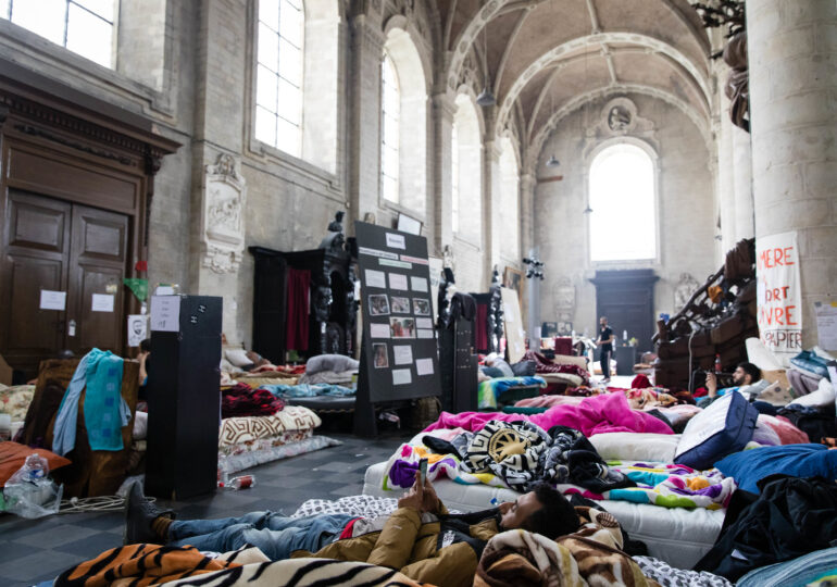 Απεργία Πείνας Μεταναστών στο Βέλγιο φέρνει στα πρόθυρα της πτώσης την Κυβέρνηση